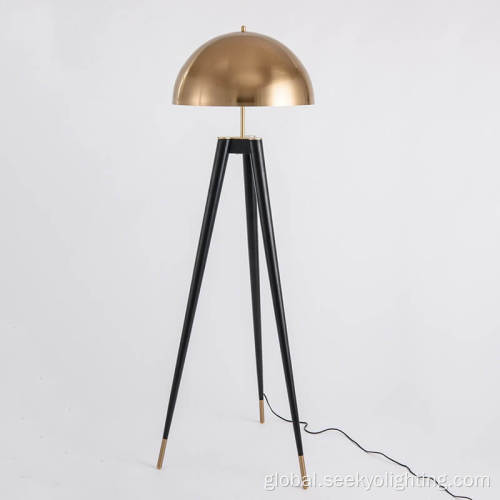 Tripod Modern Floor Lamp Tripod Postmodern Metal Floor Lamp Standing Lamp Bedroom Factory